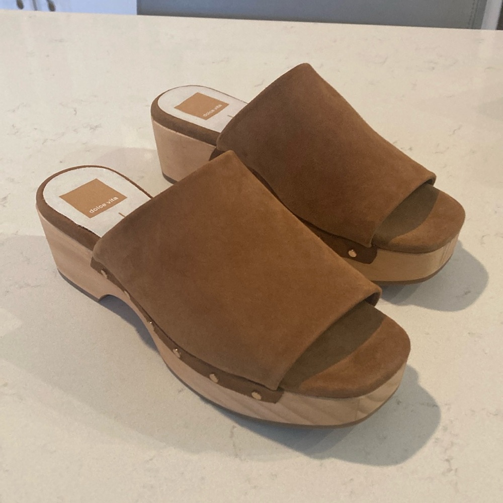 Dolce Vita Women's Dorado Mule Brown Suede Women's Wooden Clogs size 7.5